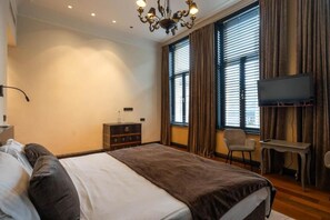 Classic Double Room | Free WiFi - Civiltà Boutique (Antwerp)