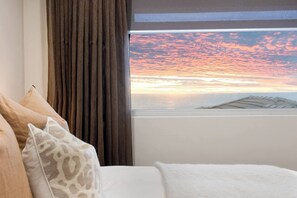 Iron/ironing board, WiFi, bed sheets - Open Horizon Postcard Ocean Views and Sauna (Glenelg South)