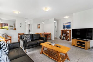 TV - Moana - Auckland Central Holiday Home (Onehunga)