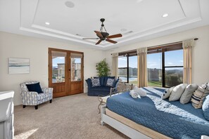 6 habitaciones, escritorio, tabla de planchar con plancha y wifi gratis 