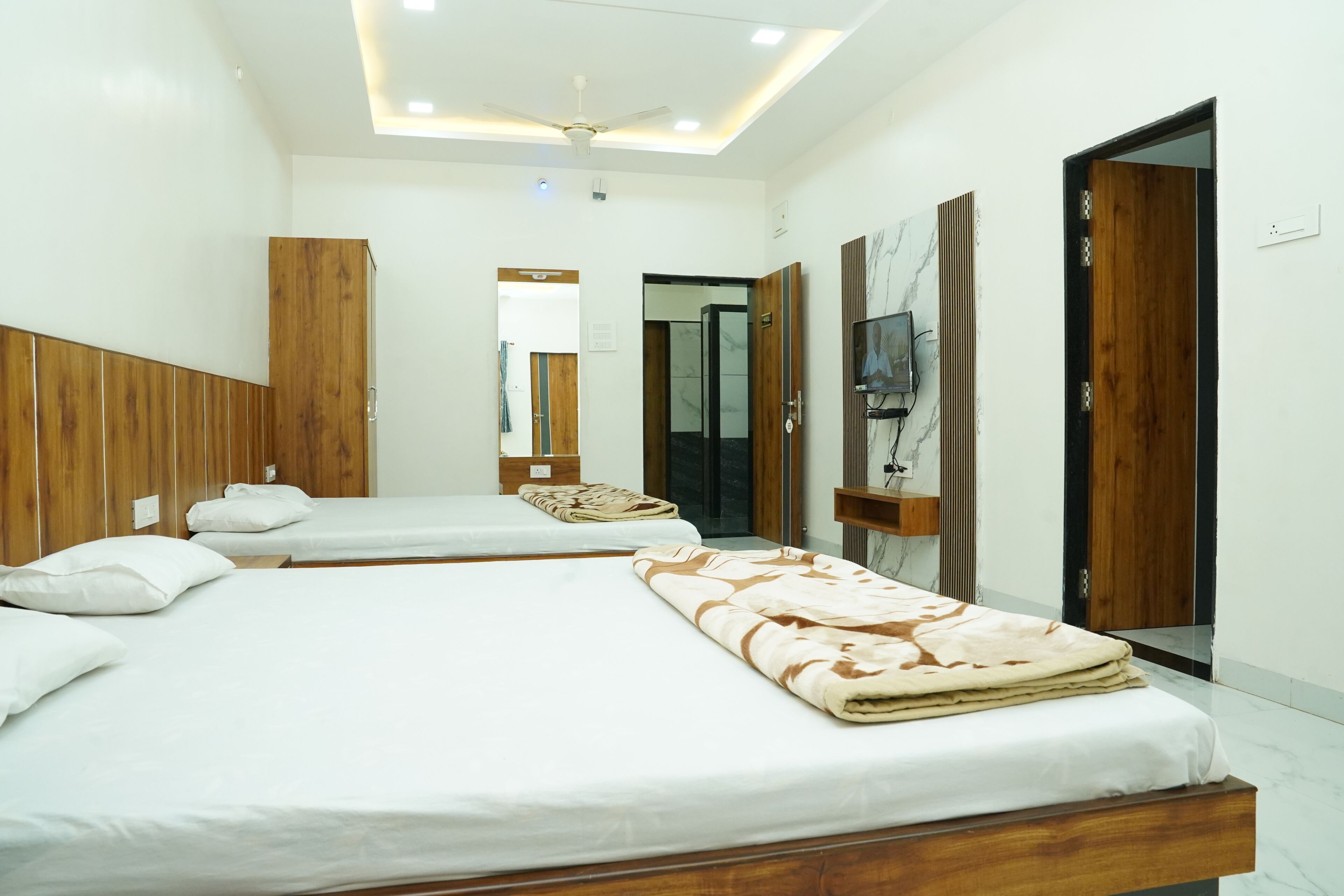 Kamar Quadruple Deluks, balkon