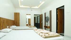 Deluxe Quadruple Room, Balcony
