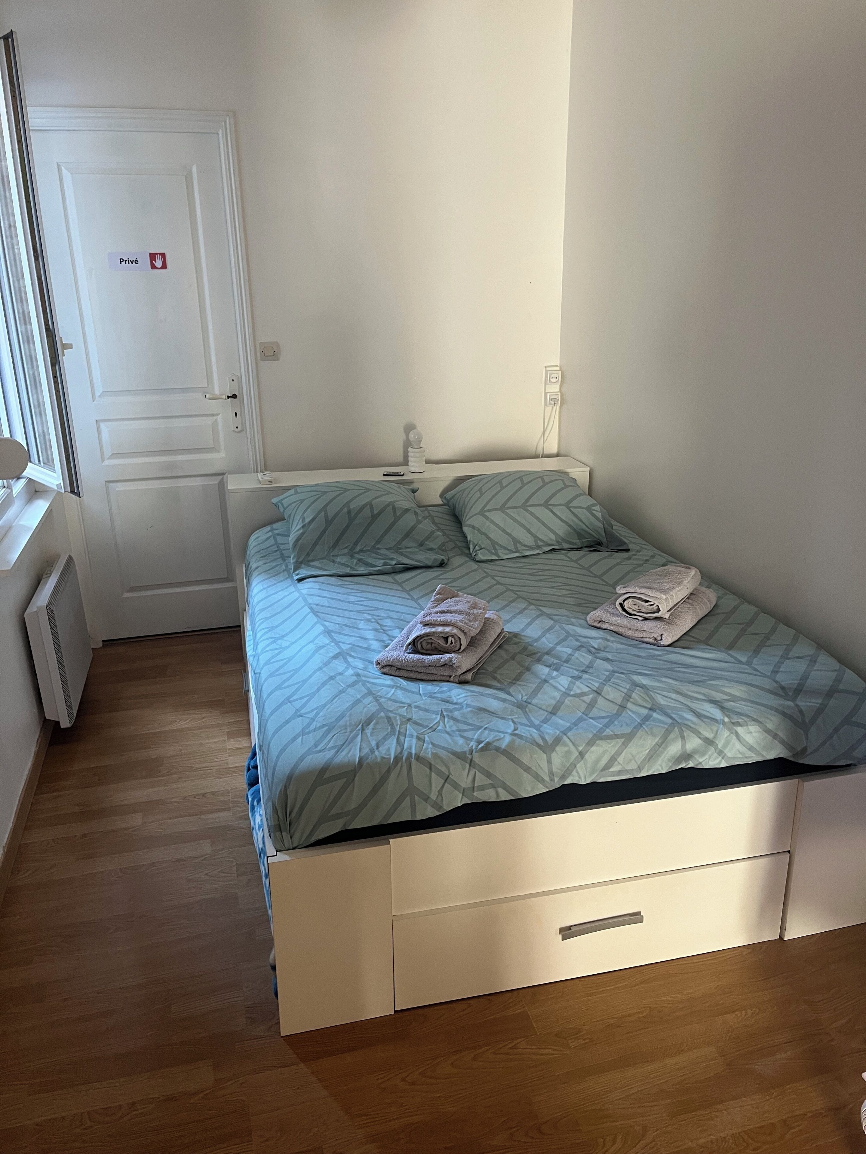 2 bedrooms, Internet, bed sheets