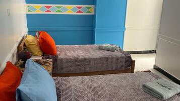 2 bedrooms, WiFi, bed sheets