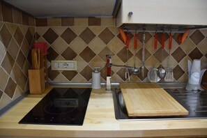 Apartment | Private kitchen - Roman Holiday Home Re di Roma (Rome)