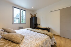 Iron/ironing board, free WiFi, bed sheets - Le Rocher des Dentelles - Proche du Mont-Ventoux (Beaumes-de-Venise)
