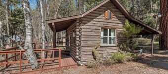 Whitefish Lake 3 Bedroom cabin with Private Dock