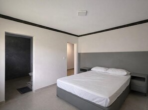 4 bedrooms, WiFi, bed sheets, wheelchair access