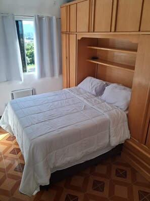 2 bedrooms, desk, iron/ironing board, travel cot - Apartamento com 2 quartos, a 15 minutos da praia Barra da Tijuca,  RJ, Brasil (Rio de Janeiro)
