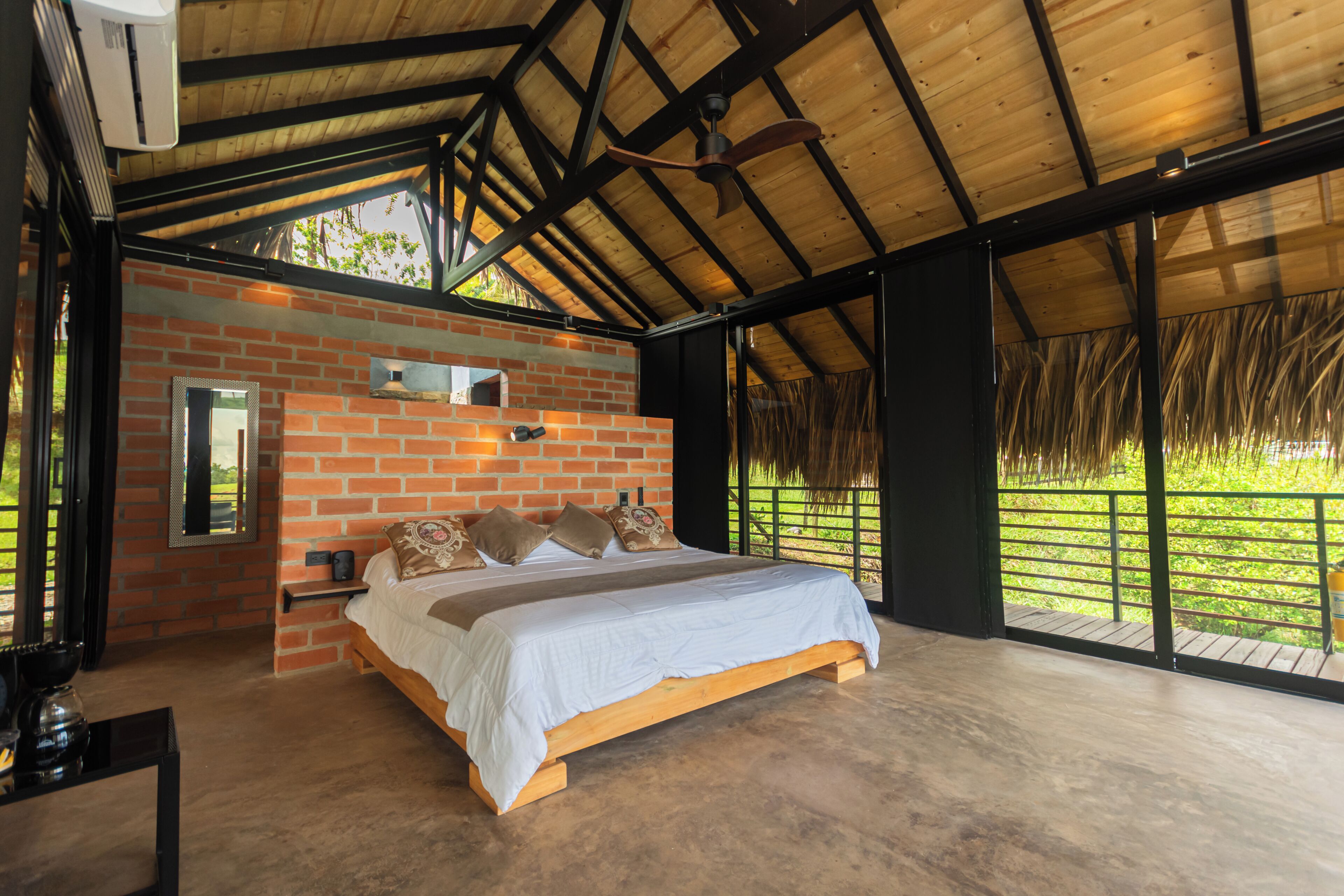 Luxury Cabin, 1 King Bed, Bathtub, Mountain View | Free WiFi