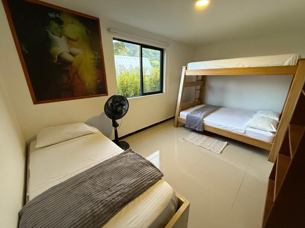 Family Room, Shared Bathroom | Premium bedding, down comforters, laptop workspace, free WiFi