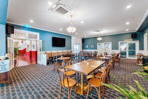 Dining - Kincraig Hotel (Naracoorte)