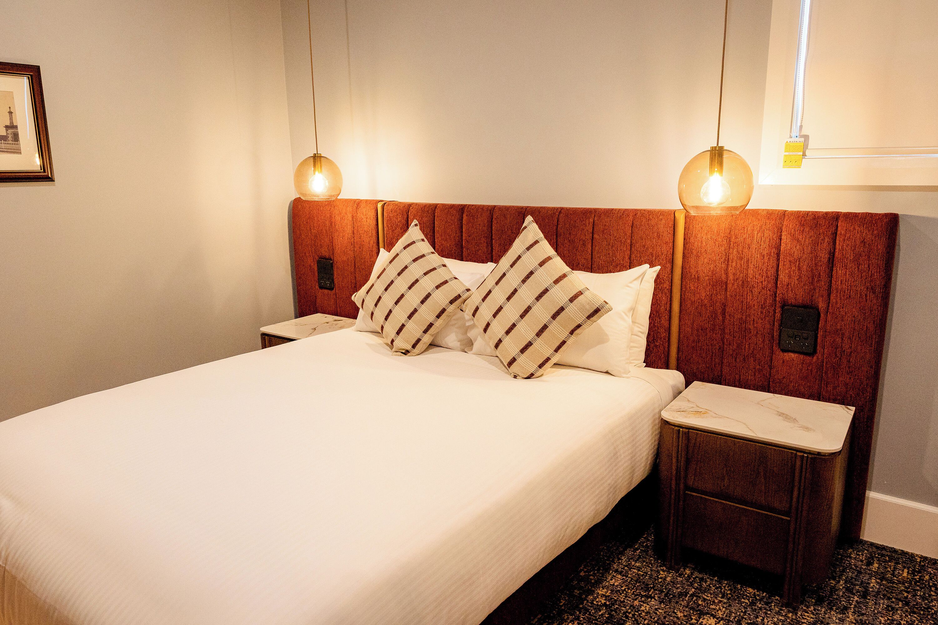 Comfort Room, 1 King Bed | Desk, iron/ironing board, free WiFi