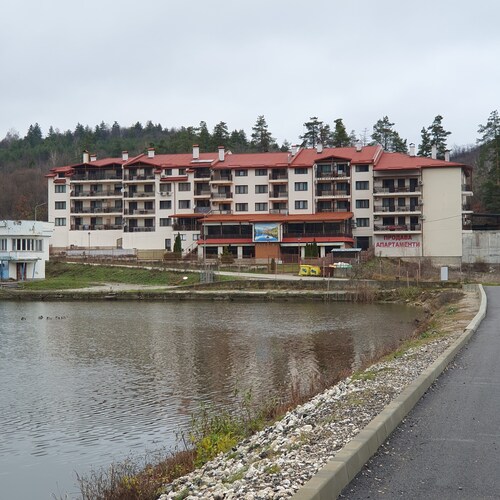 2-bedroom apartment in gorgeous Tryavna with AC and charm