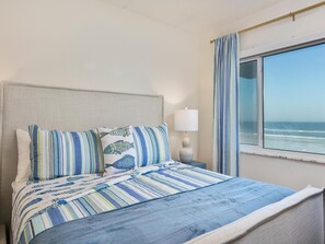 Desk, iron/ironing board, WiFi, bed sheets - NEW LISTING ~ Oceanfront Condo ~ Great Location! (Saint Augustine)