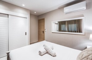 2 bedrooms, Internet, bed sheets - LUXE 2BR CONDO W/POOL + 3 MINS WALK TO THE BEACH (Punta Cana)