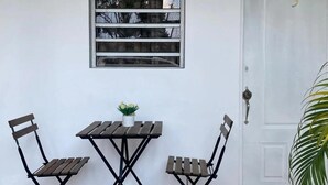 Tempat makan luar