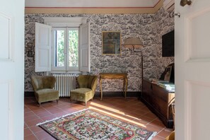 Interior - Farm House. Country house with swimming pool. Sleeps 10. (Grammichele (CT),)