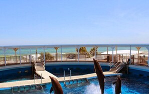Appart'hôtel, 1 très grand lit et 1 canapé-lit (Destin West V302) | Piscine | Piscine extérieure, piscine chauffée
