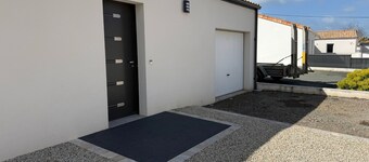 House close to the sea Charming house ideally located.