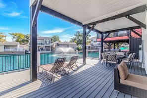 Outdoor dining - N125:  Lakefront 3br/2ba Home in Ocean Lakes - "Sandy Cove" (Myrtle Beach)