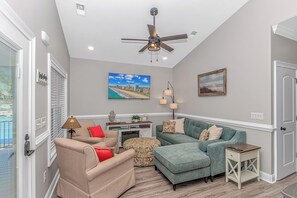 TV, fireplace - N125:  Lakefront 3br/2ba Home in Ocean Lakes - "Sandy Cove" (Myrtle Beach)
