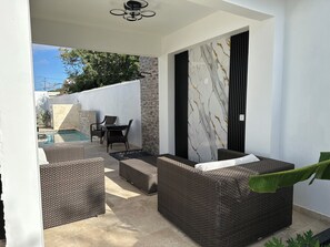 Terrace/patio - Villa Gomez Retreat - Private Pool & ModernComfort (Willemstad)