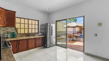 Grand Villa | Private kitchen