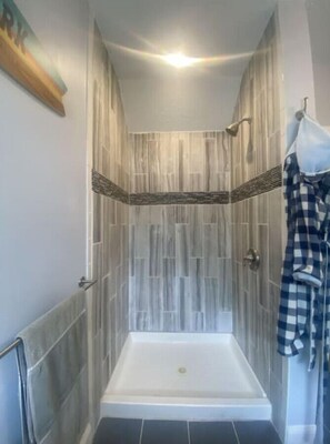 Hair dryer, towels