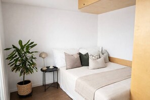 Room - Modern Studio • Central Aarhus • 10 Min Walk to City Center (Aarhus)