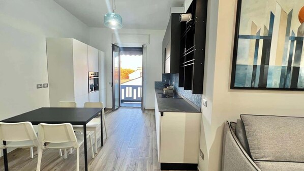 Dining - Novo apartment Island (Milano)