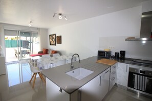 Fridge, microwave, oven, dishwasher - Groundfloor Varudi Aguas Nuevas, Torrevieja (Torrevieja)