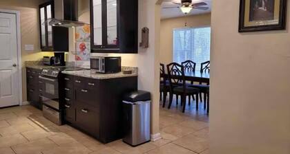 Sleeps 8/ Large Fenced Yard/ Patio/ Pet Friendly