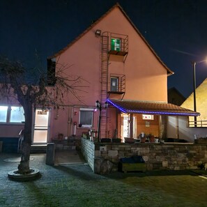 Classic-Doppelzimmer zur Einzelnutzung | Aussenbereich