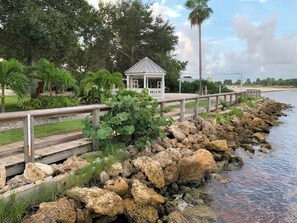 Property grounds - Resort Condo, Private Beach, Balcony w/Water Views (Ruskin)