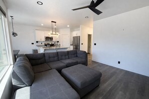 TV - Monthly Rental W/ Private Gym! (Washington)