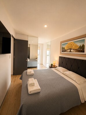 2 bedrooms, iron/ironing board, Internet, bed sheets - Modern apartment with a dream view and steps away from the Costa Verde (Lima)