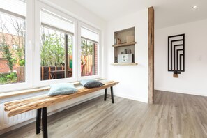 Interior - Driftwood and modern - apartment for 2 pers. with south-facing terrace, 3 min. from Juister beach (Juist)