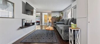 Beach Cottage w Hot Tub & Screened Porch!