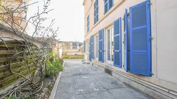 Enceinte de lâhĂ©bergement