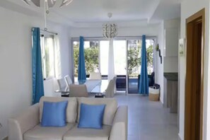 Smart TV - Villa labuena, Entire rental unit in Punta Cana, Dominican Republic (Punta Cana)