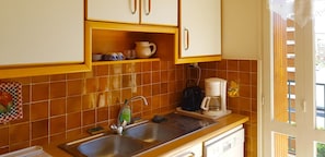 Private kitchen - Golfe Juan charmant appartement garage proche mer (Vallauris)