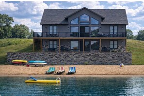 Exterior - Beach House by Castle Rock Lake (New Lisbon)