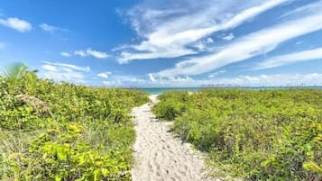 House, Garden View | Beach