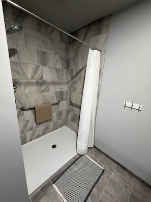 Bathroom - Germantown Inn & Lounge (Hermann)