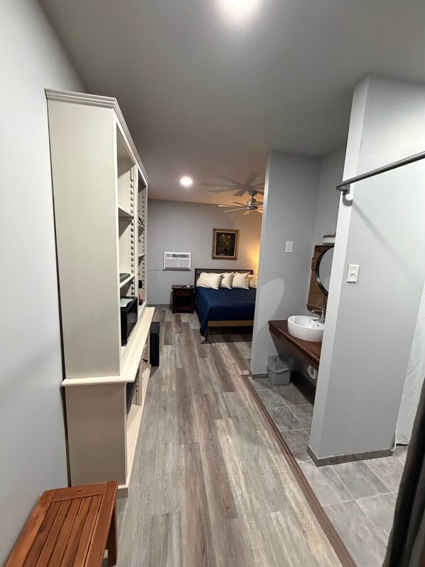 1 bedroom, WiFi, bed sheets, wheelchair access