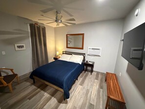 WiFi, bed sheets, wheelchair access