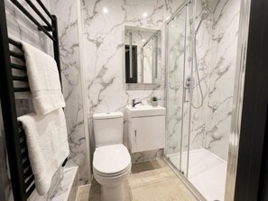 Studio, 1 Bedroom, Smoking | Bathroom - Tranquil Adults-only Studio Near Wood Green Metro (London)