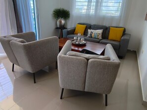 Smart TV - Spacious 3-bedroom apartment in serene Santiago de los Caballeros with AC (Santiago de los Caballeros)