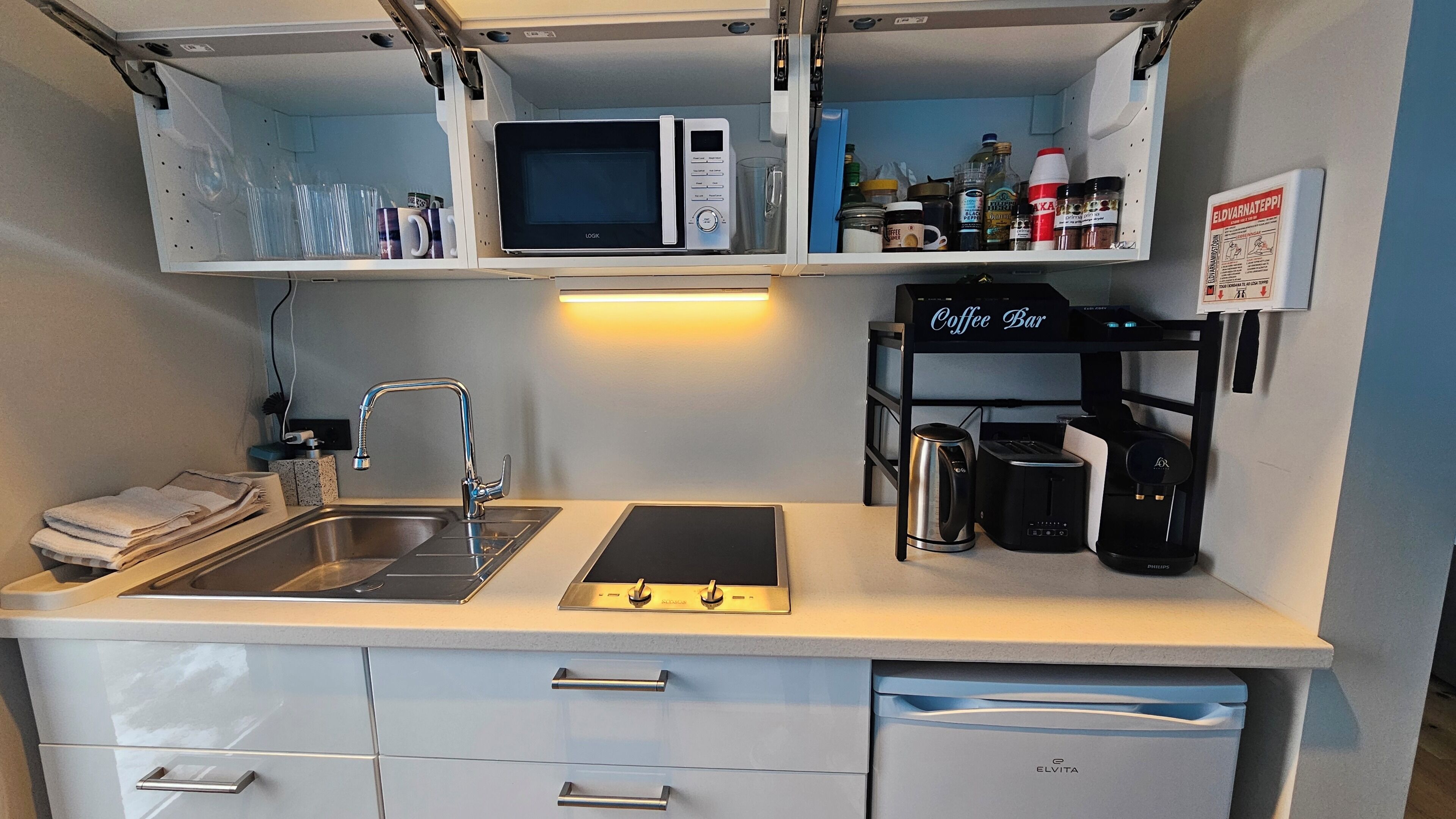 Microwave, stovetop